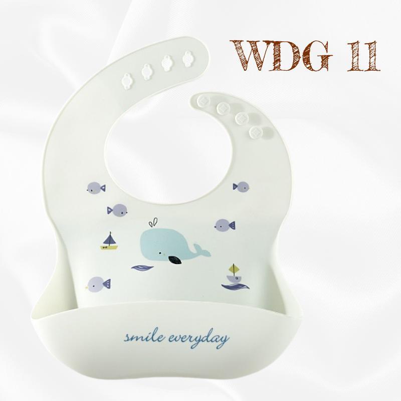 READY STOCK!!! Baby Silicone Bibs | Adjustable Waterproof Feeding Bib | Kids Apron for Mealtime WDG/GJQ 婴儿硅胶围兜 | 可调节防水围嘴