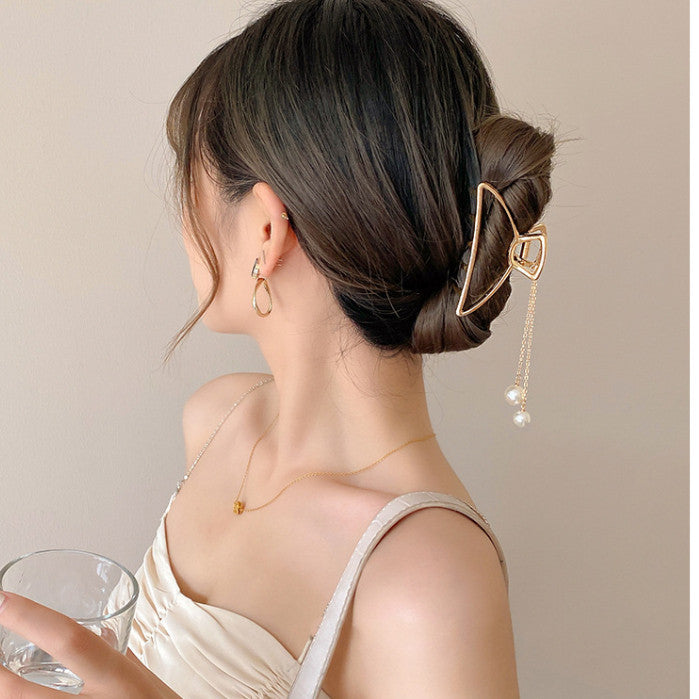 READY STOCK!!!Korean Pearl Hair Clip Hair Pin Hair Accessories Hairpin Hairclip 900 韩国网红ins珍珠发夹抓夹头发夹子后脑勺鲨鱼夹日系边夹发抓