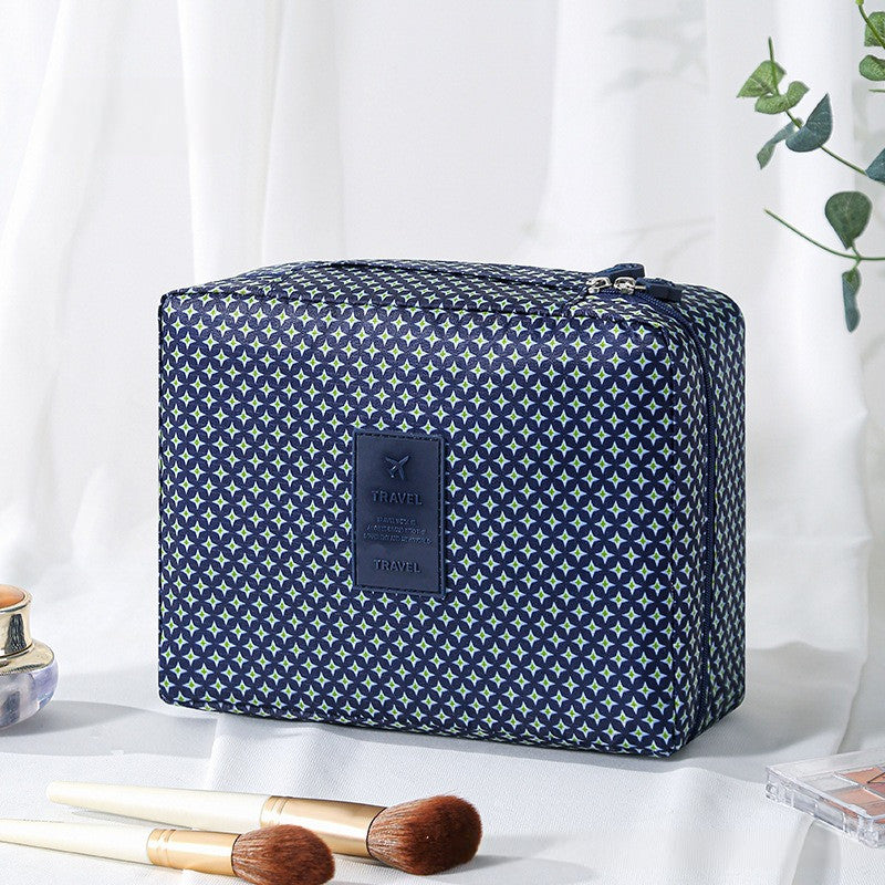 READY STOCK Polyester Cosmetic Bag Make Up bag kits Storage Travel Wash pouch Travel Cosmetic Make Up bag NF028 防水化妆品收纳包