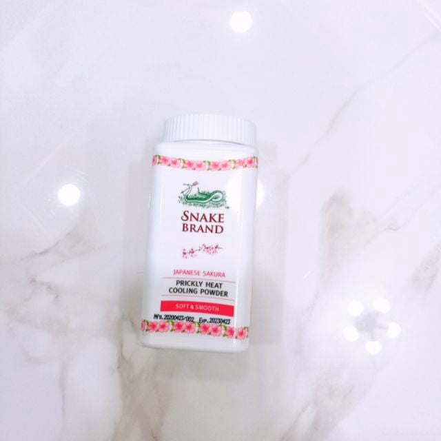 EADY STOCKS!!!SNAKE BRAND PRICKLY HEAT COOLING POWDER 50G SNAKE POWDER 100% ORIGINAL FROM THAILAND READY STOCK!!!