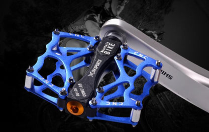 Aluminum alloy bicycle pair pedal Bicycle accessories pedal anti-skid bearing