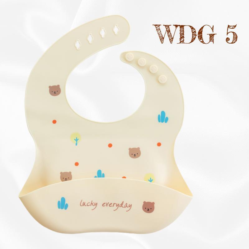 READY STOCK!!! Baby Silicone Bibs | Adjustable Waterproof Feeding Bib | Kids Apron for Mealtime WDG/GJQ 婴儿硅胶围兜 | 可调节防水围嘴