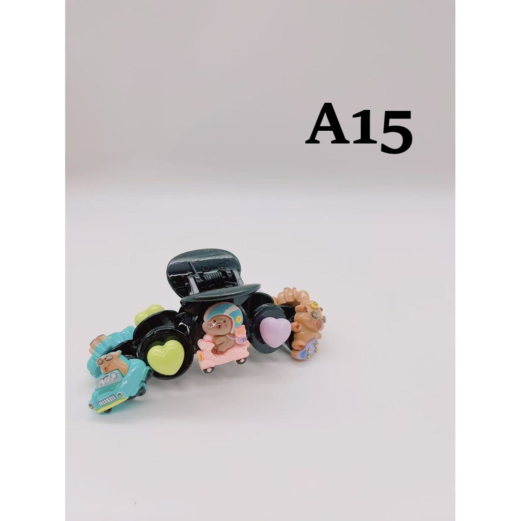 Kuromi Sanrio Cute Cartoon Transparent Shark Hair Clip Suitable for Women and Girls Hair Accessories 卡通透明鲨鱼夹