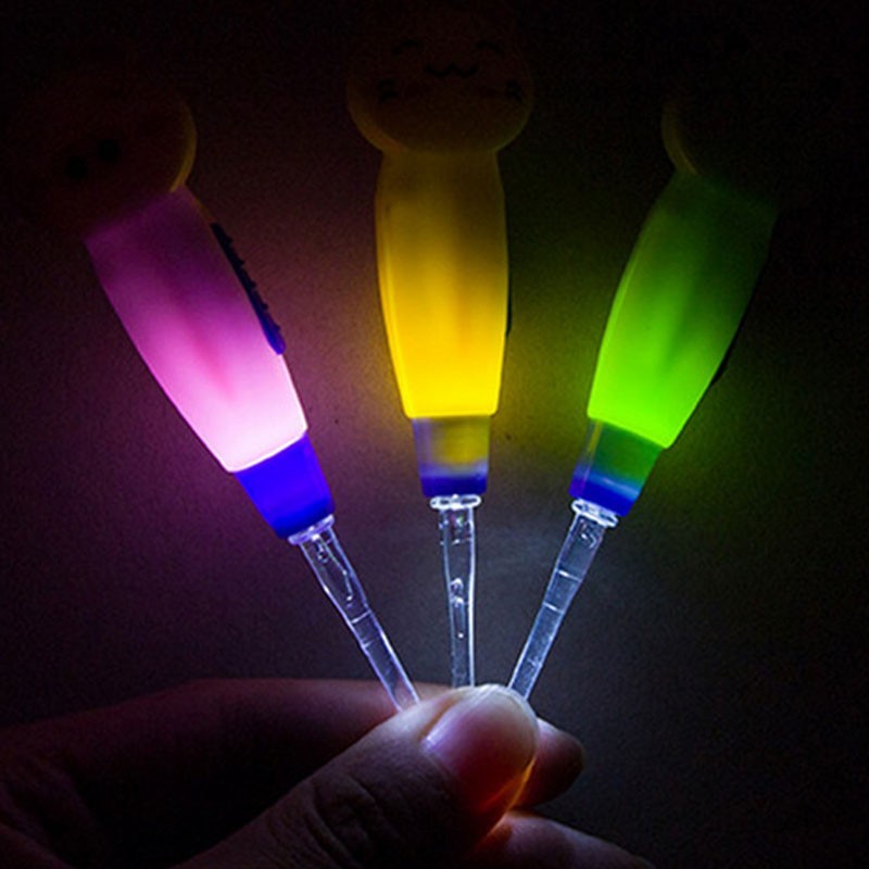 READY STOCK Cartoon LED Flashlight Detachable Earpick 卡通LED手电筒掏耳勺