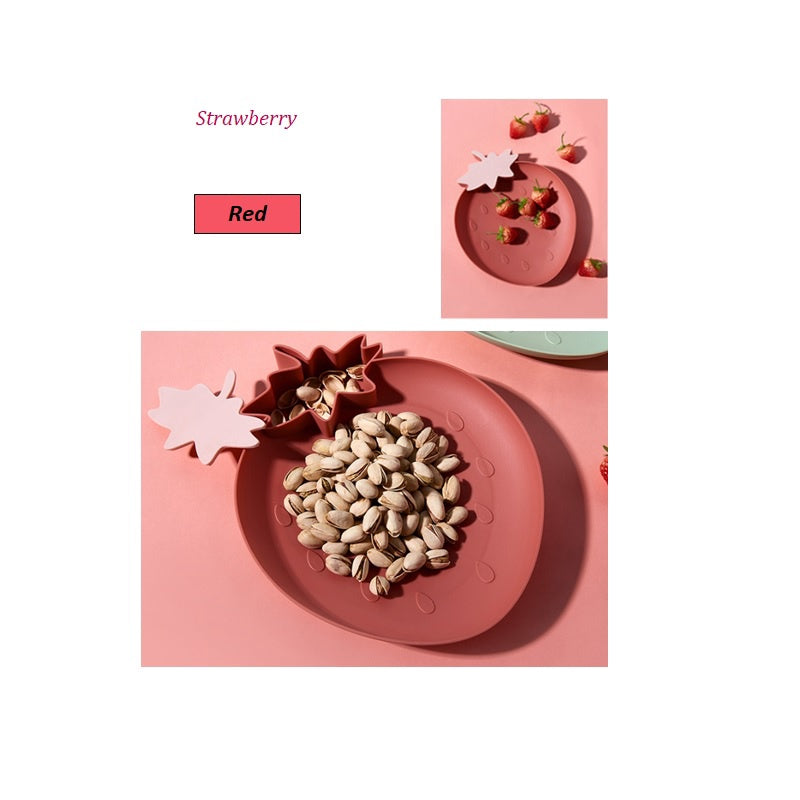 READY STOCK!!!Cute Carrot Clouds Strawberry Shape Plastic Snacks Fruit Plate