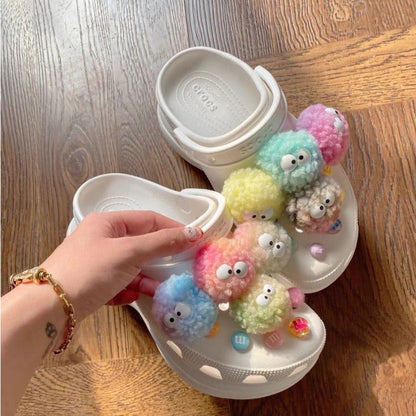 READY STOCK!!!Hole shoes decorative buckle accessories shoes flower buckle cute cartoon pattern mini shoe accessories
