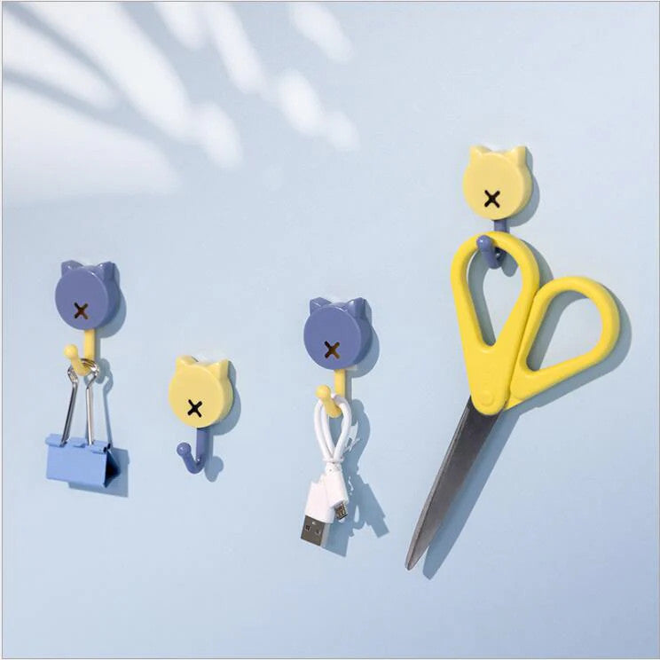 (READYSTOCK) 2pcs Cute Cat Colorful Sticky Hooks Bathroom Door Back Hooks Kitchen No-Punch Wall Coat Hooks 免打孔壁挂钩