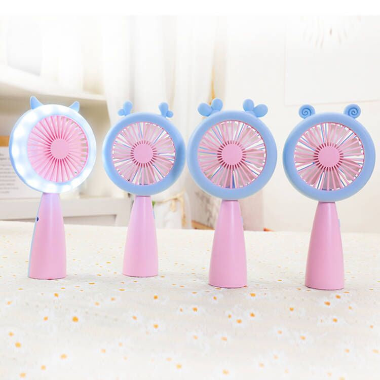 READY STOCK‼️ Mini Portable Clip Fan | USB Rechargeable | Cute Cartoon Desk & Handheld Fan 迷你便携式风扇