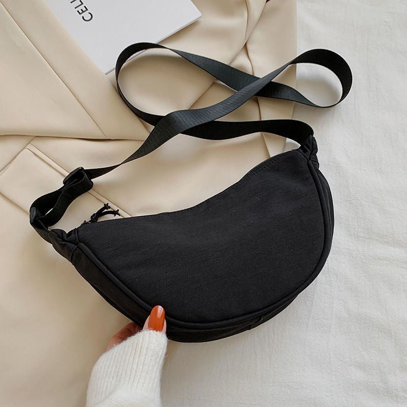 Minimalist Nylon Dumpling Bag | Waterproof Crossbody Shoulder Bag B07089 | Versatile Travel & Gym Bag | Beg Sandang Lelaki & Perempuan 极简机能风 尼龙斜挎包 防水大容量