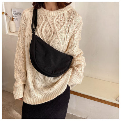 【READY STOCK】Dumpling Crossbody Bag | Casual Nylon Sling Shoulder Unisex Bag Beg Wanita Kasual 斜挎包 B07089
