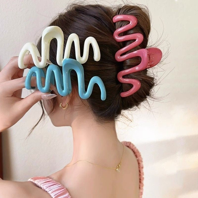 READY STOCK!!! INS Cream Dopamine Wavy Line Hair Clip | Women's Back of Head Shark Clip |  ZJ006 INS风多巴胺波浪线发夹