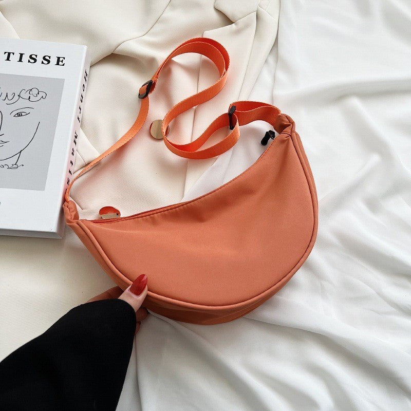 Minimalist Nylon Dumpling Bag | Waterproof Crossbody Shoulder Bag B07089 | Versatile Travel & Gym Bag | Beg Sandang Lelaki & Perempuan 极简机能风 尼龙斜挎包 防水大容量