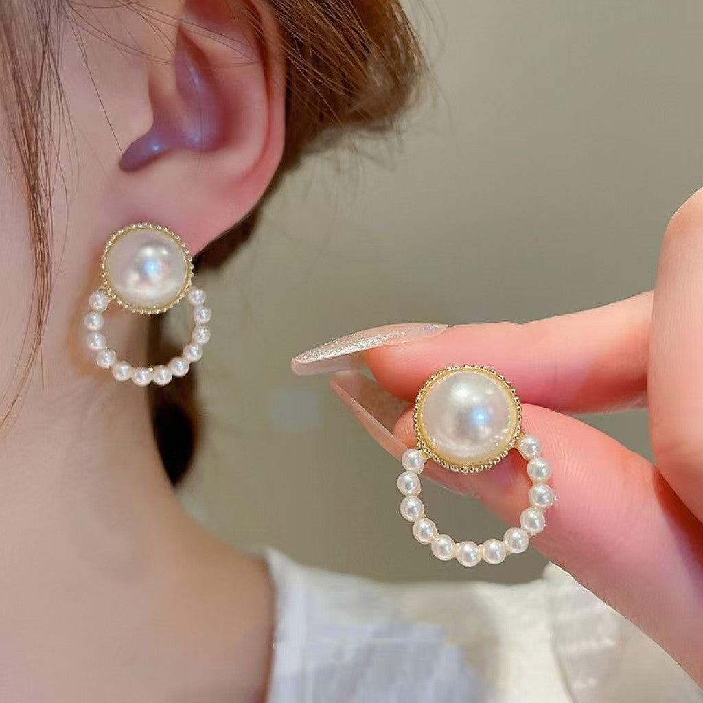 (READYSTOCK) Korean Style Earrings for Women Trending Silver 925 Versatile   Fashion Design Luxury Jewelry-ER 韩版925银耳环