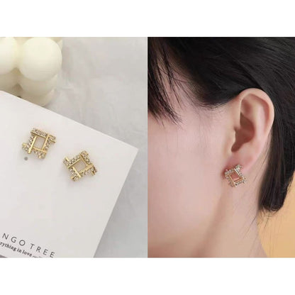 (READYSTOCK) Korean Style Earrings for Women Trending Silver 925 Versatile   Fashion Design Luxury Jewelry-ER 韩版925银耳环