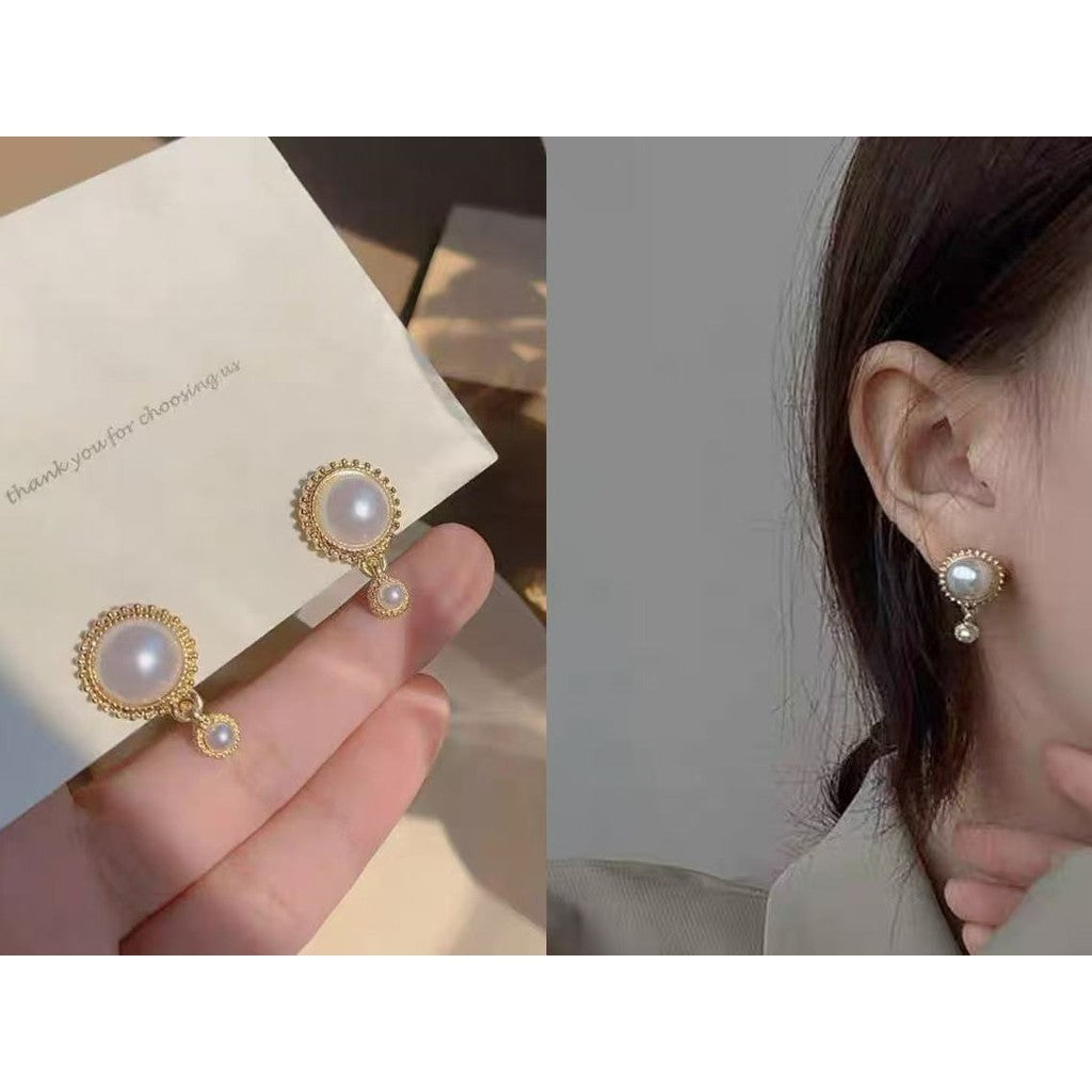 (READYSTOCK) Korean Style Earrings for Women Trending Silver 925 Versatile   Fashion Design Luxury Jewelry-ER 韩版925银耳环