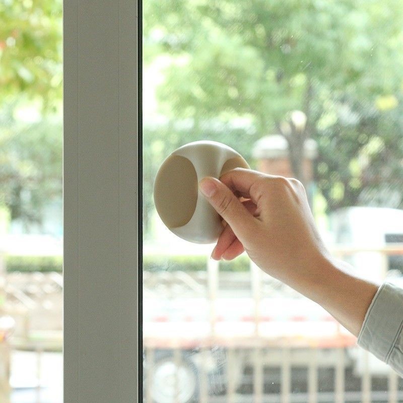 (READYSTOCK) Multi-purpose Self-Adhesive Punch-free Door Handle / Home Plastic Window Glass Drawer Closet Grip 免打孔自粘门把手