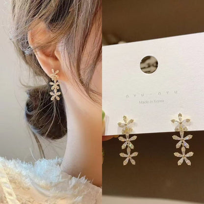 (READYSTOCK) Korean Style Earrings for Women Trending Silver 925 Versatile   Fashion Design Luxury Jewelry-ER 韩版925银耳环