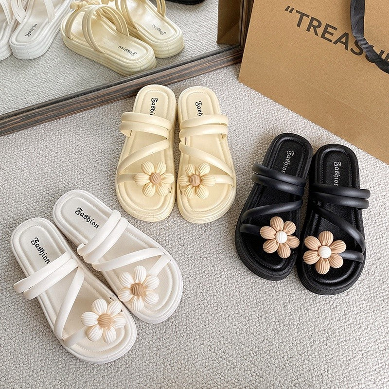 READY STOCK!!!Style Flower Sandals Women Thick-Soled Anti-Slip new Style Summer Fairy Style Out Two-Wear Slippers 2103