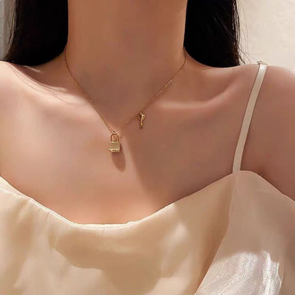 (READYSTOCK) Necklace Korean Love Heart Simple Gold Sliver Chain Fashion Women Jewelry Gift Bear Choker-NLR000 韩系爱心项链