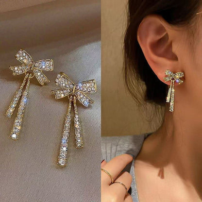 (READYSTOCK) Korean Style Earrings for Women Trending Silver 925 Versatile   Fashion Design Luxury Jewelry-ER 韩版925银耳环