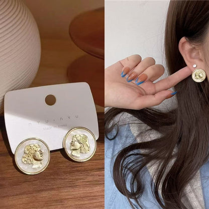 (READYSTOCK) Korean Style Earrings for Women Trending Silver 925 Versatile   Fashion Design Luxury Jewelry-ER 韩版925银耳环
