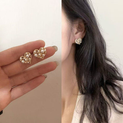 (READYSTOCK) Korean Style Earrings for Women Trending Silver 925 Versatile   Fashion Design Luxury Jewelry-ER 韩版925银耳环