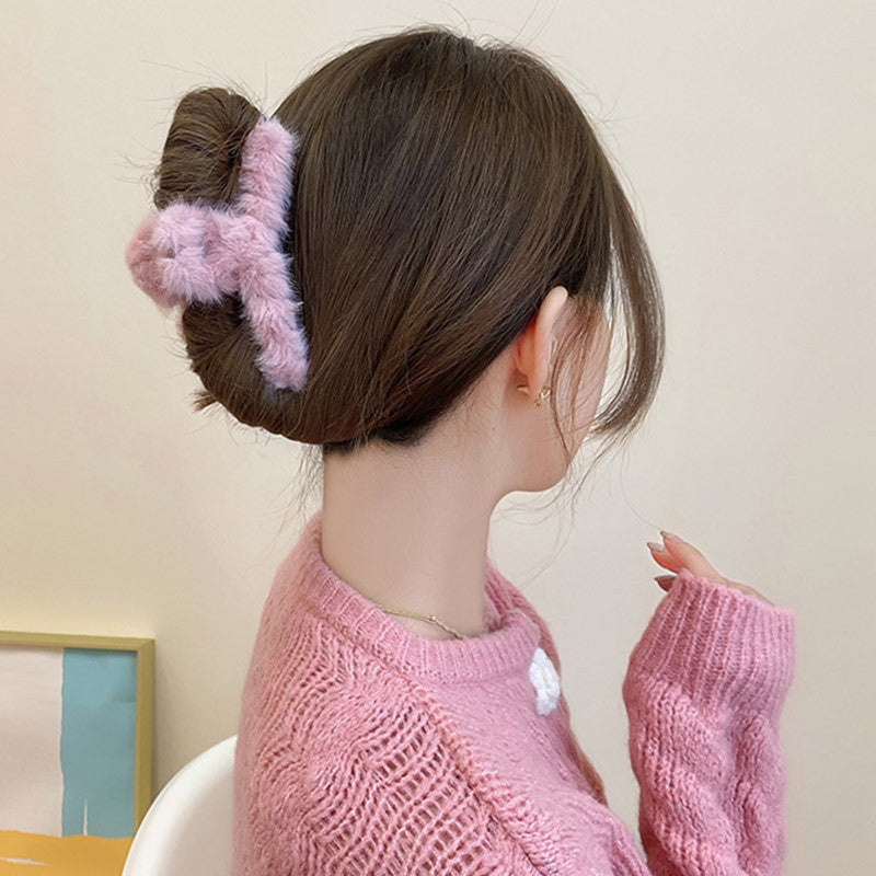 【READY STOCK 】Elegant Plush Hair Clip Claw Korean Style Fashion Big Hair Clamp Women's Hair Accessories ZJ-888bb