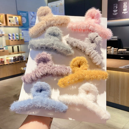【READY STOCK 】Elegant Plush Hair Clip Claw Korean Style Fashion Big Hair Clamp Women's Hair Accessories ZJ-888bb